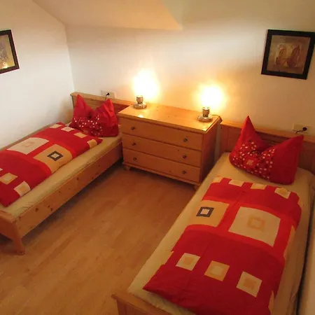 Juniorland Apartment *